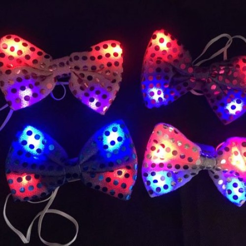 Moño lentejuela luminoso